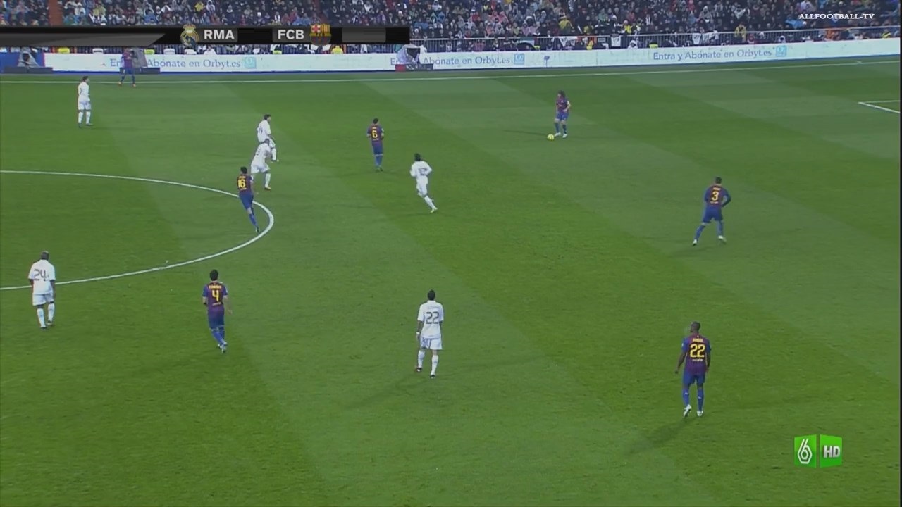 Liga 2011/2012 - J16 - Real Madrid Vs. FC Barcelona (720p/720p) (Español Latino/Inglés) 3