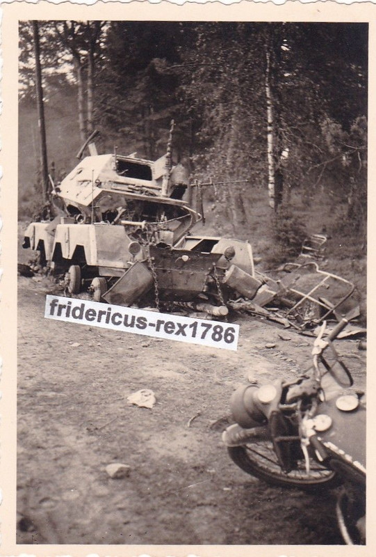Foto schweren Panzerspähwagen Sd Kfz 232 völlig zerstört nach An