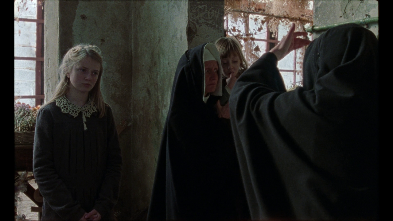 vlcsnap-2022-12-19-14h00m35s744