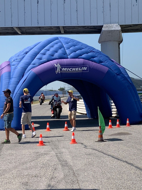 6C981529-C5A3-48C6-ACCE-9558E9301A04