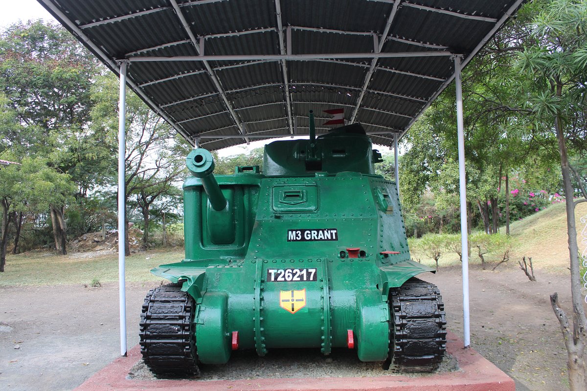 Musée des chars de cavalerie, Ahmednagar,Inde A-Cavalry-Tank-Museum-Ahmednagar-jpgyjyoi