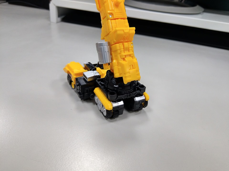 Generations-Selects-Powerdasher-Zetar-12