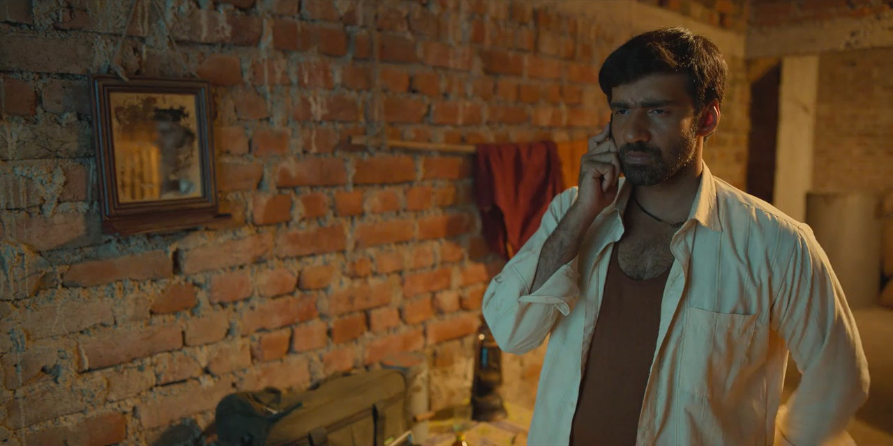 Khakee: The Bihar Chapter (2022) Season 1 [Hindi + Tamil + Telugu + English] WebRip 480p, 720p ESub - Complete Screenshot