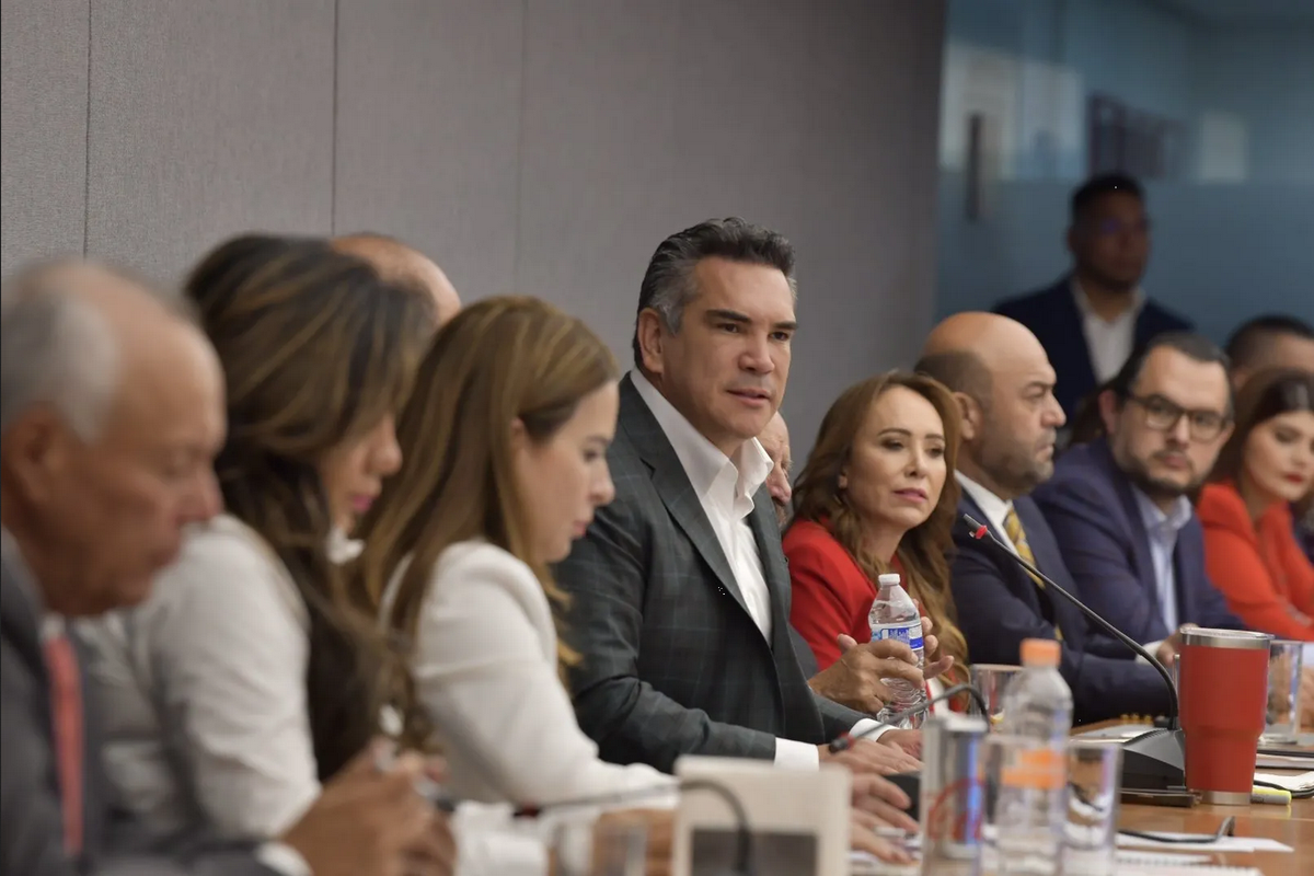 Alito Moreno lanza un desafío a Marcelo Ebrard y Claudia Sheinbaum