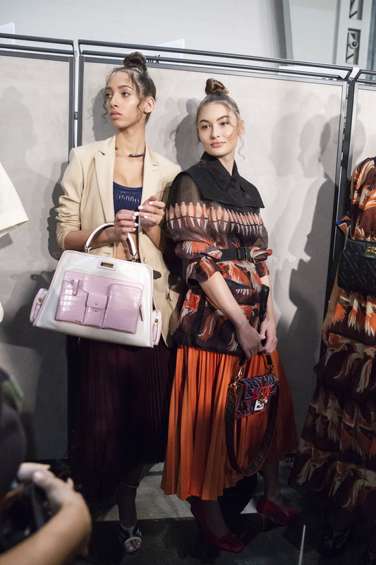 Fendi Spring 2019 Backstage 7UaLl4jrfCVx