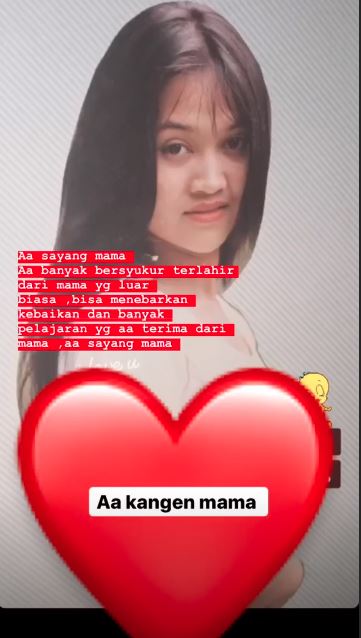 Foto masa muda Lina Jubaedah yang dibagikan oleh Rizky Febian