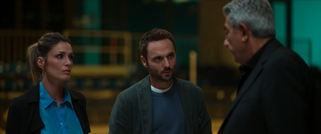 Sara: Woman in the Shadows (2025) Season 1 [Hindi + English] WebRip 480p 720p ESub - Complete Screenshot