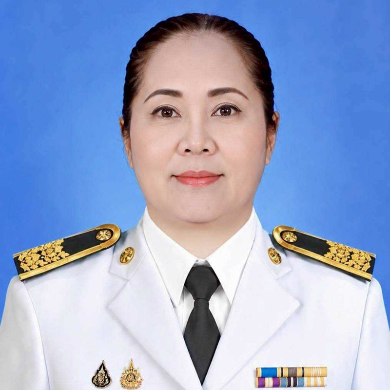 นางสุมาลี    มณีวรรณ์