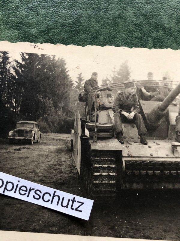 Altes Foto-Panzer-Tank-Langrohr-Seitenschürzen-Besatzung-Normandie-3