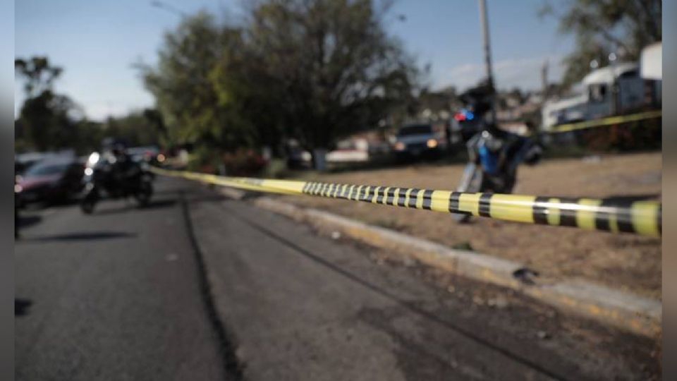 Localizan el cadáver de una mujer en medio de un predio rústico; tenía huellas de violencia