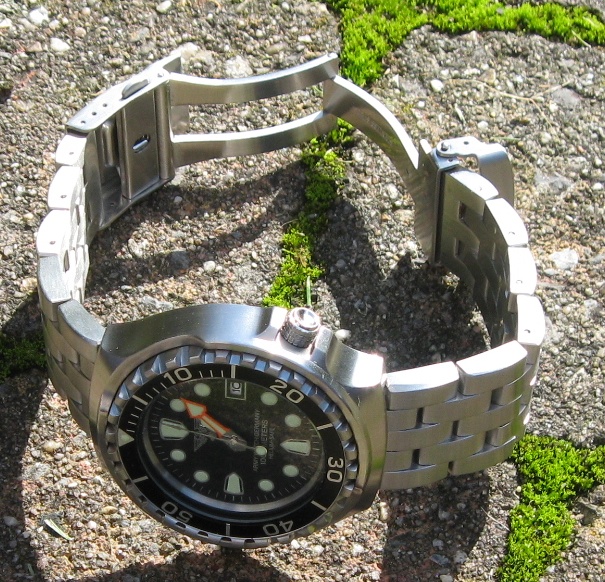 Eichmuller diver - any experience? | WatchUSeek Watch Forums