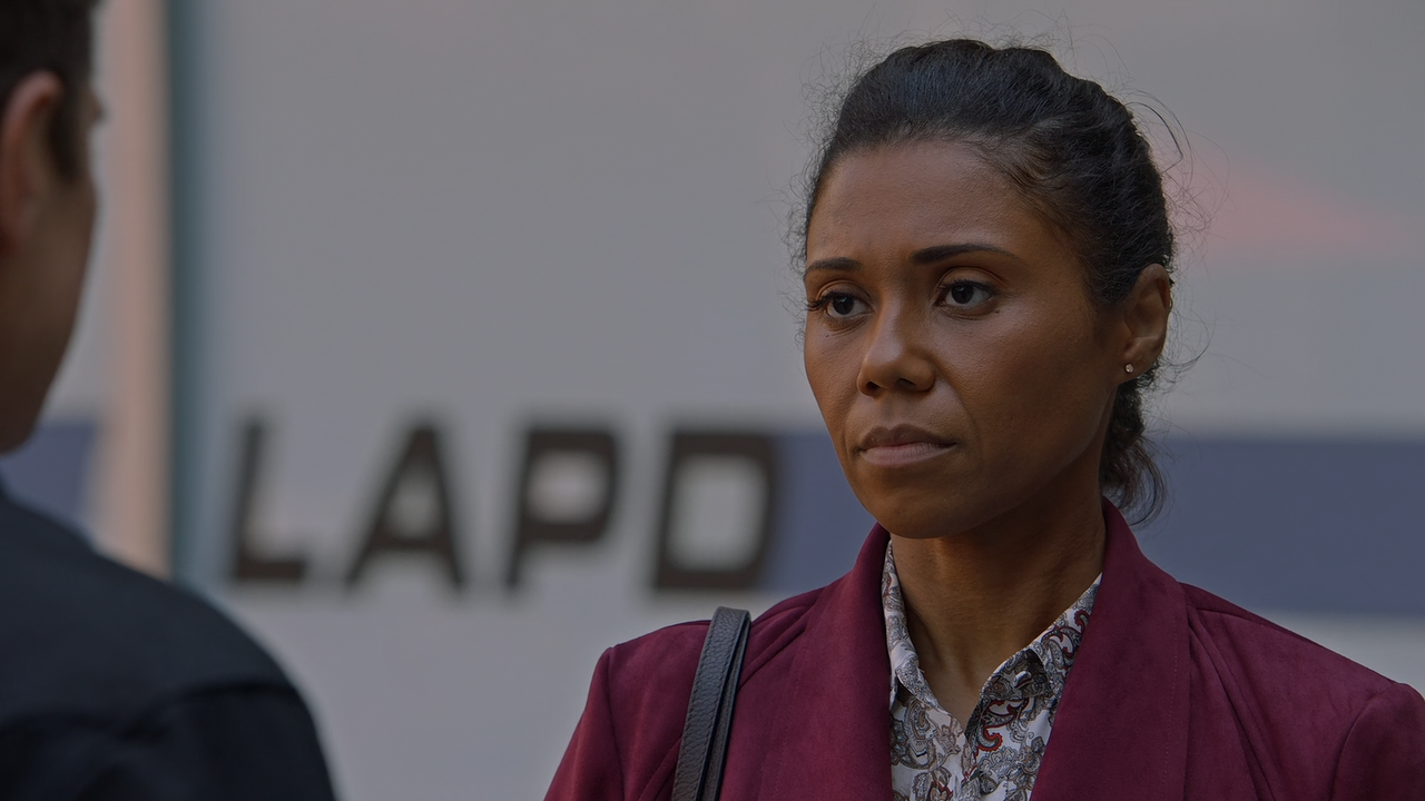 The.Rookie.S03E11.New.Blood.1080p.10bit.AMZN.WEB-DL.DDP5.1.HEVC-Vyndros.mkv_snapshot_39.03_[2021.04.