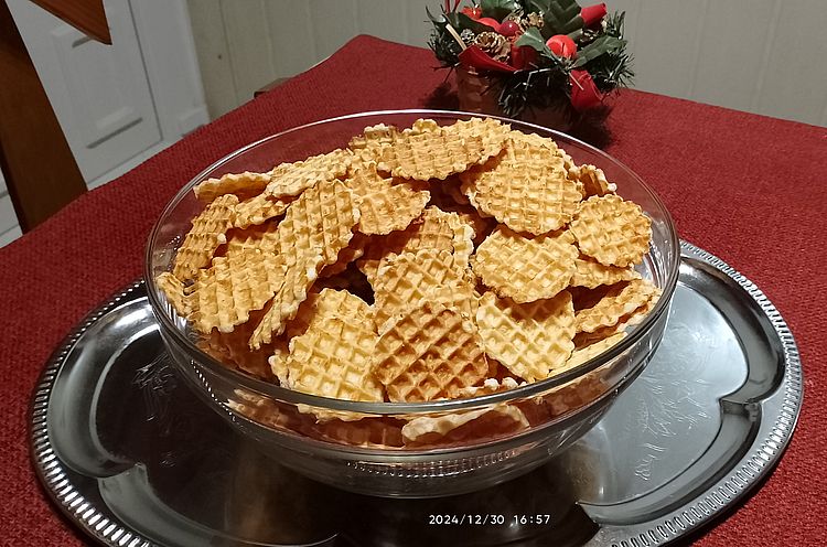 https://i.postimg.cc/xCXwfxFh/sajtos-taller-20241230.jpg