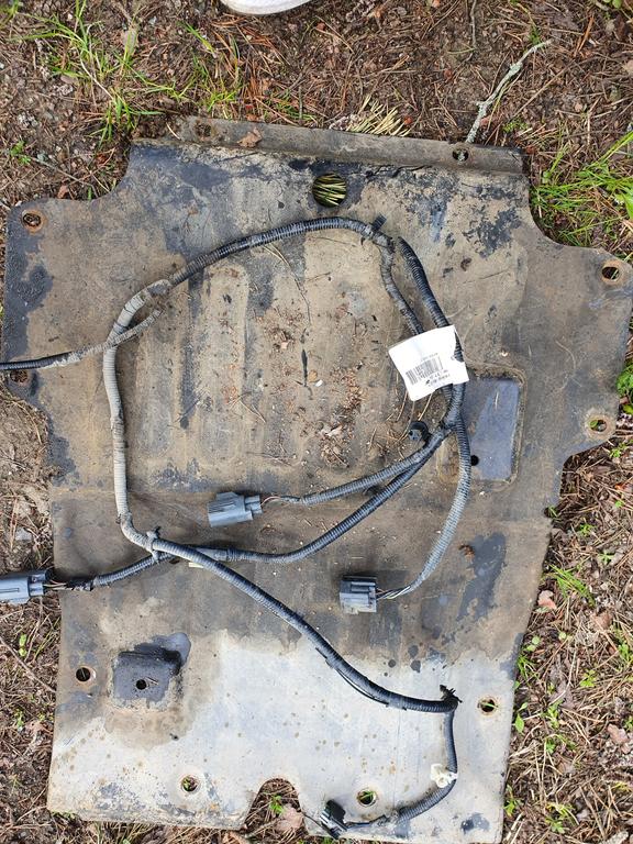 Жгут проводки пола с защитой днища