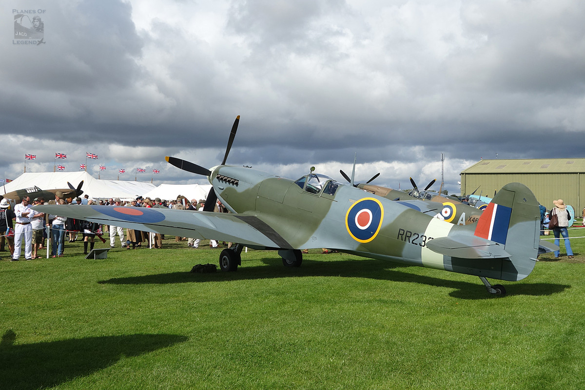 GoodWood Revival Airshow 2015 DSC06719r2