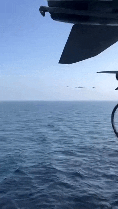 https://i.postimg.cc/xCYZb3TG/video-2026-06-08-04-17-25-(1).gif