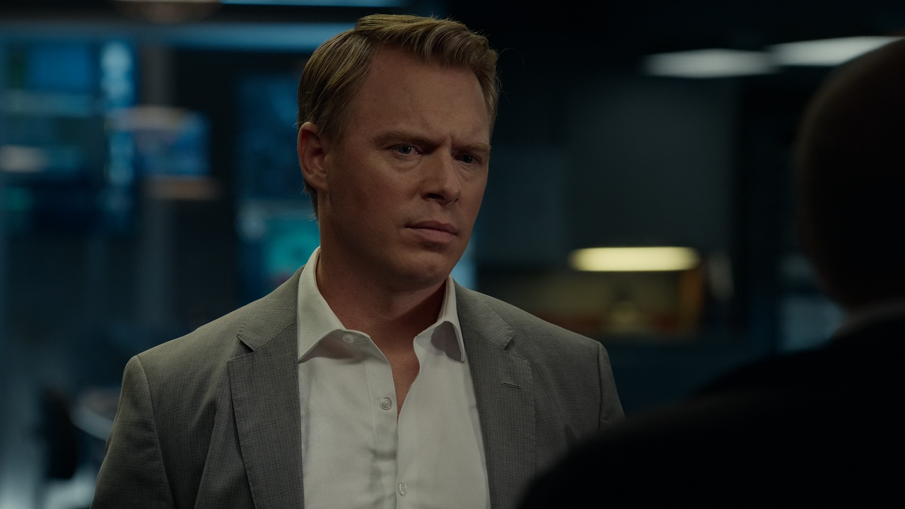 The.Blacklist.S10E01.The.Night.Owl.1080p.10bit.AMZN.WEB-DL.DDP5.1.HEVC-Vyndros.mkv_snapshot_36.37_[2