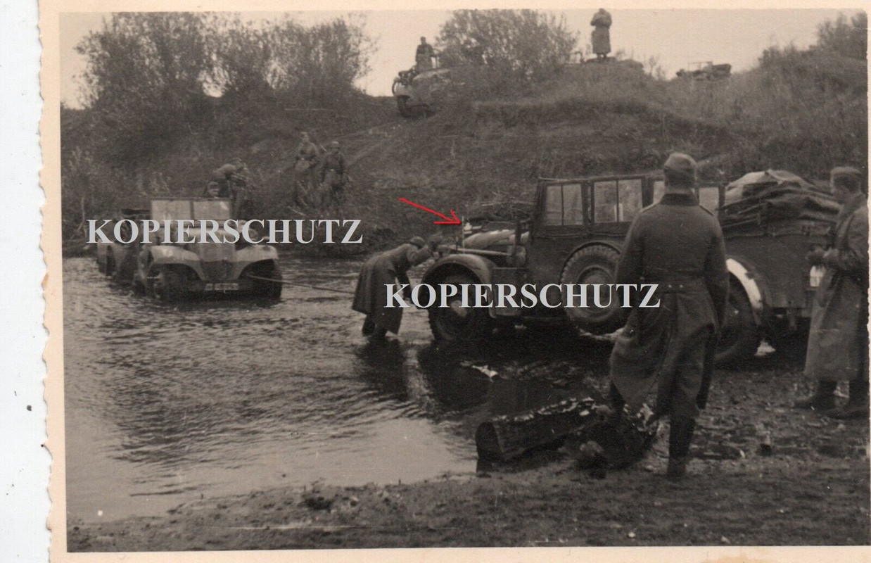 Russland 1941 Soldat Waschen Technik Kübel Sdkfz Pkw Stander mit Panzer