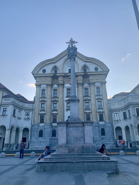 Liubliana o Ljubljana. Visita a la capital I - Trieste (Italia) y Eslovenia en pocos, poquísimos, días. Julio de 2025. (12)