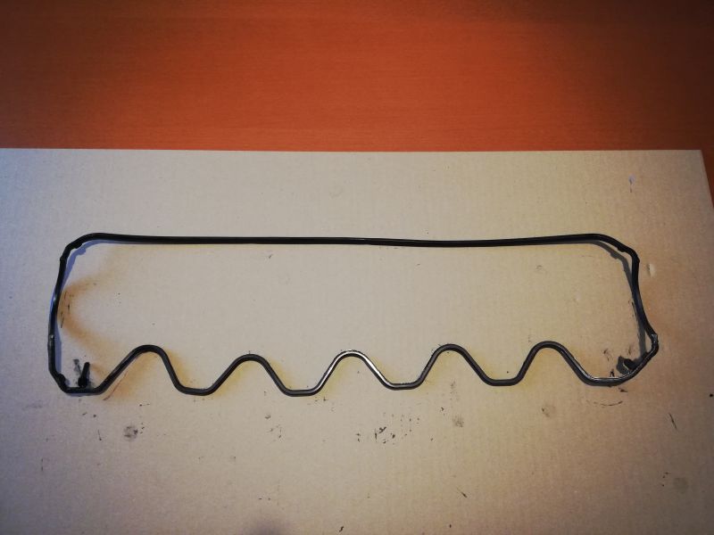 850TDI_valve_cover012