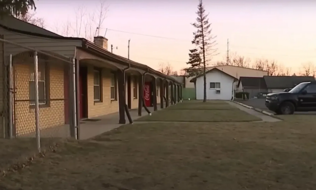 Mujer desaparecida en 2017 es rescatada en un motel de Michigan