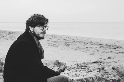 dylan-bonneau-profile-portrait-mer-noir-blanc