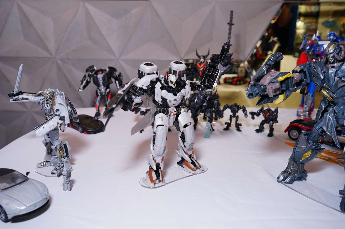 SDCC-2017-Hasbro-Transformers-Thurs-049