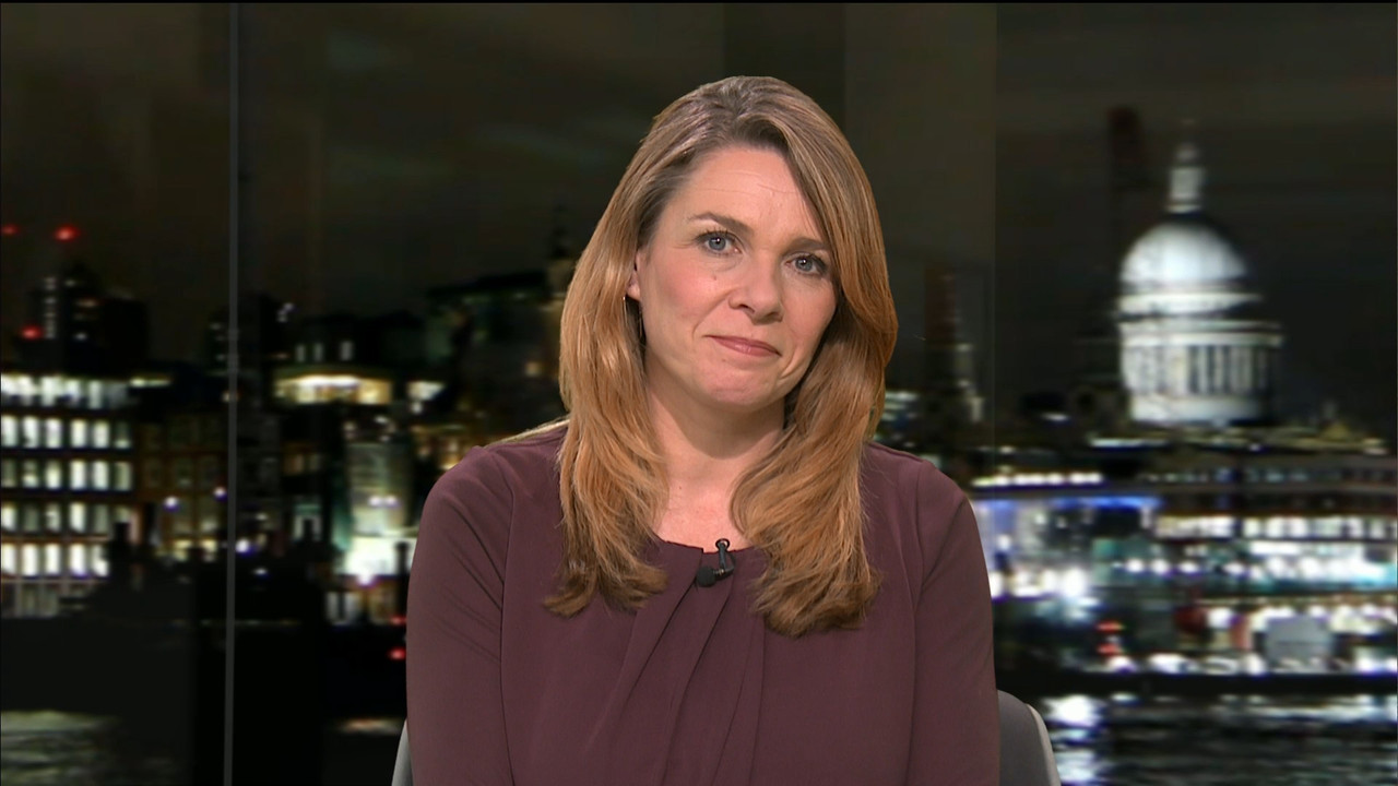 ITV News London_20201120_23052320.ts_snapshot_09.15.021
