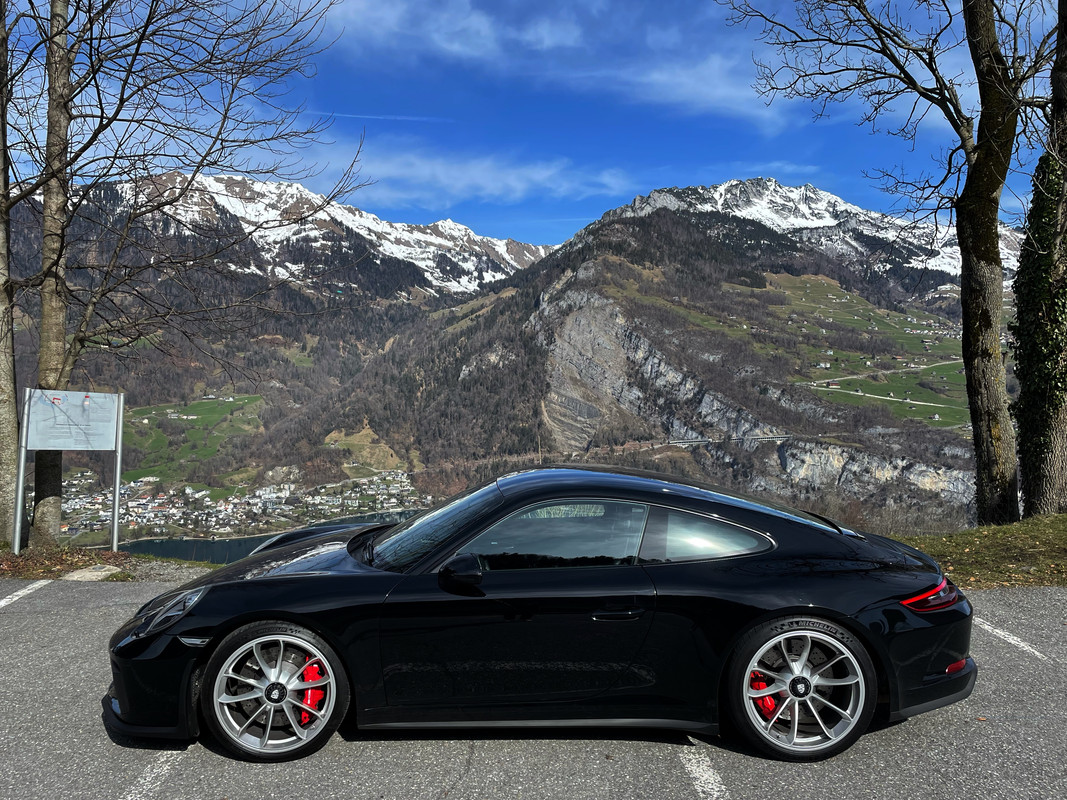 99F4825B-E056-4187-BE8A-09468B398B3D