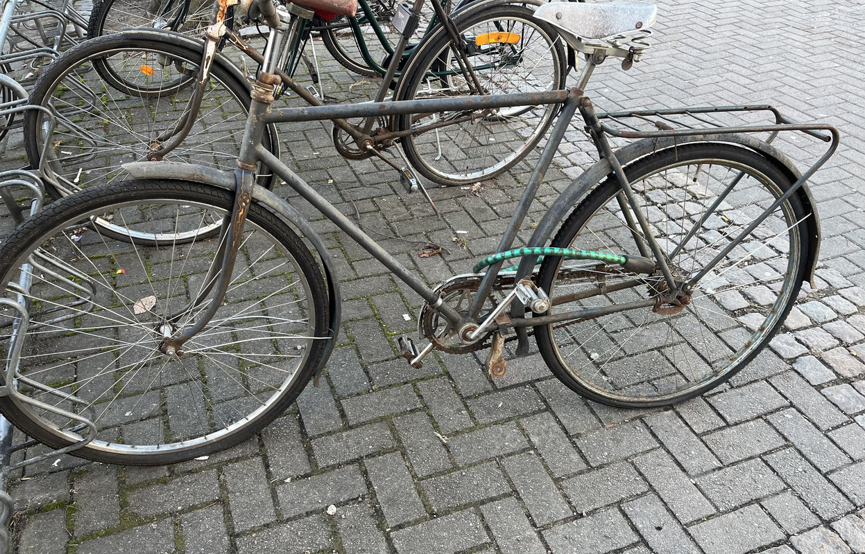 62951106-21E6-4979-9052-3EF3327365BC