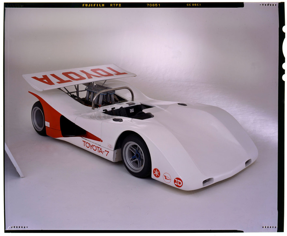 Toyota Seven front 3-4e