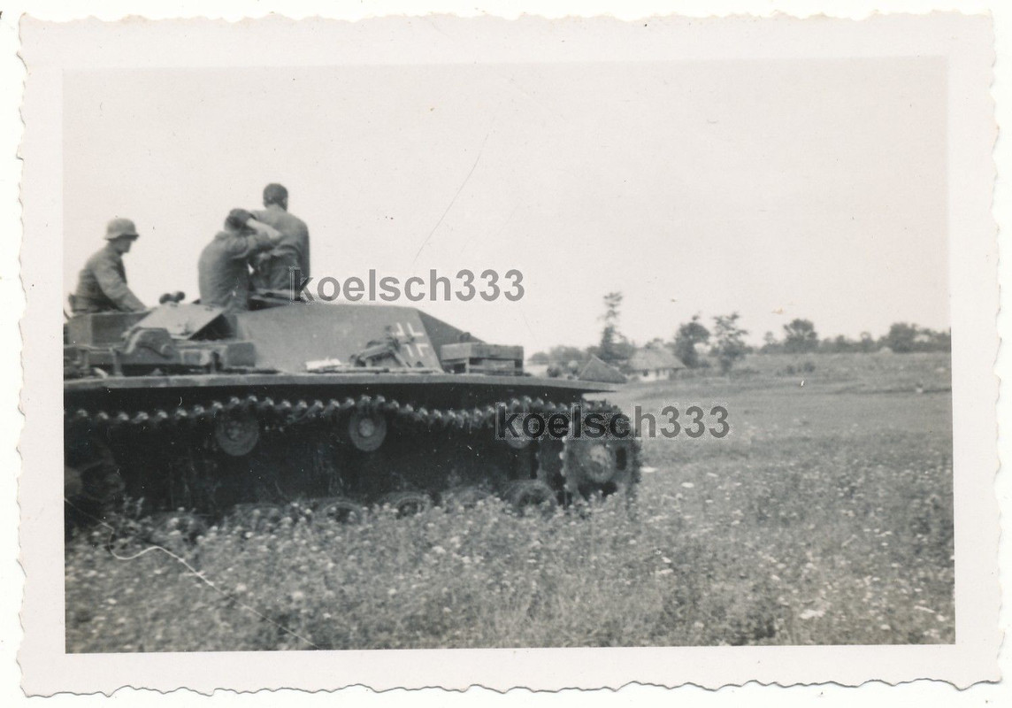 Foto 19. Panzer Div. - Sturmgeschütz Panzer Stur