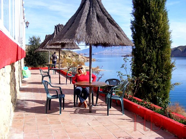 me-at-Spanish-lake-granada-HD.jpg
