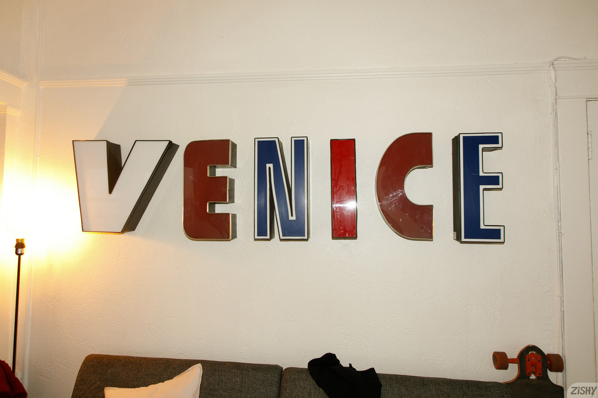 full_059_3A123128256