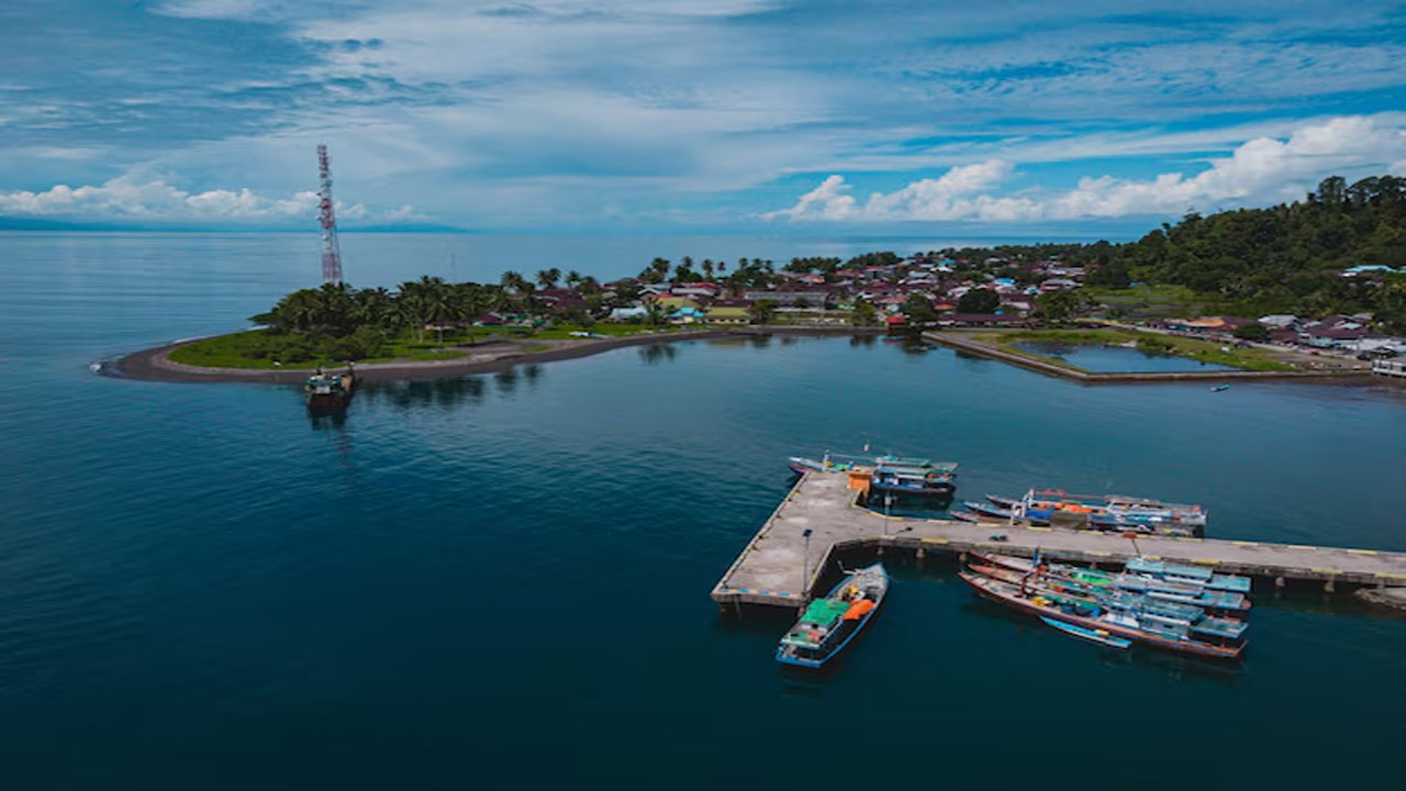 Menjelajah Pulau Seram: Keajaiban Alam dan Budaya di Maluku
