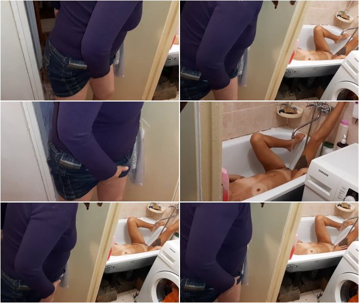 [Image: voyeur-girl-masturbating-with-jet-water-...htub-3.jpg]