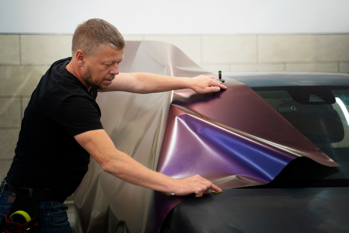 auto-service-salon-doign-car-wrapping (1)