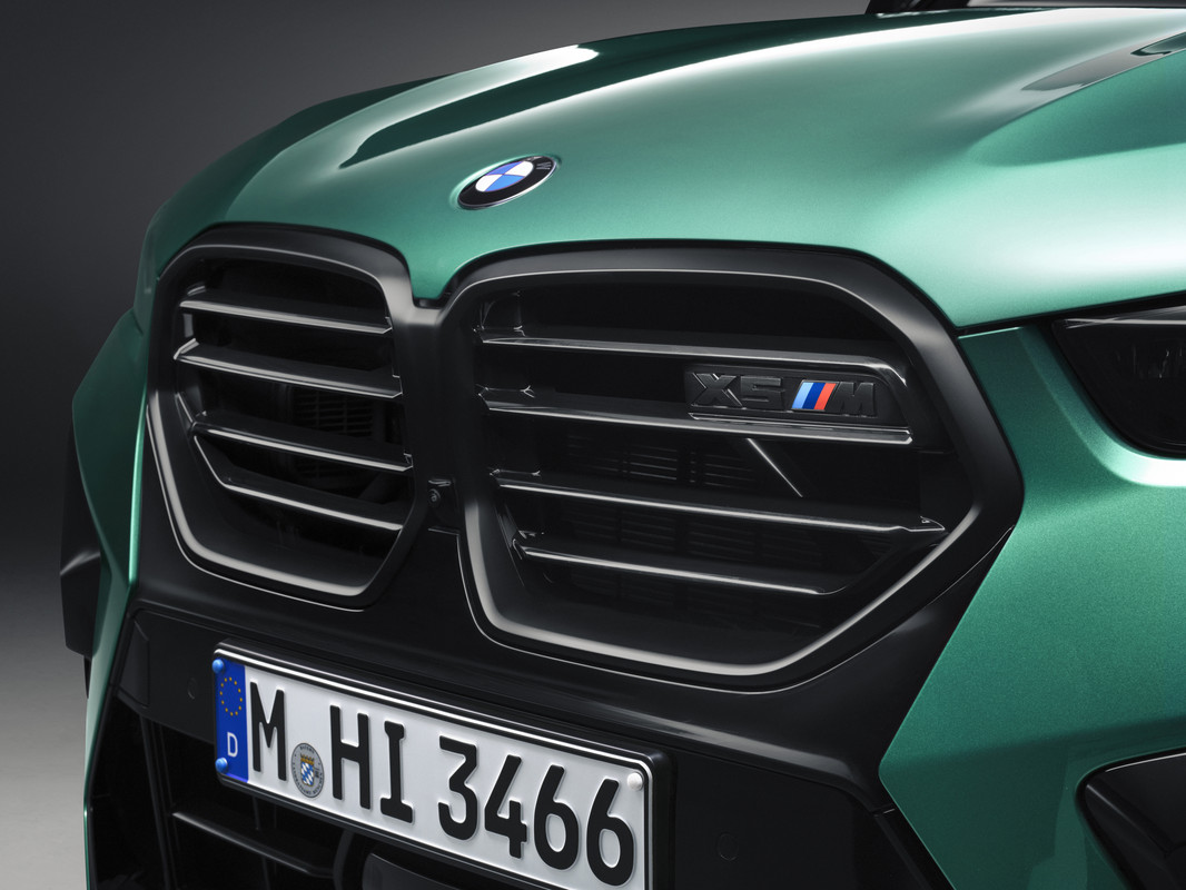 P90495531_highRes_the-new-bmw-x5-m-com