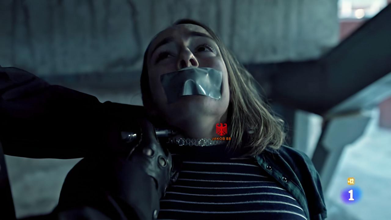 Lucía Caraballo 10 - Estoy Vivo S01E13