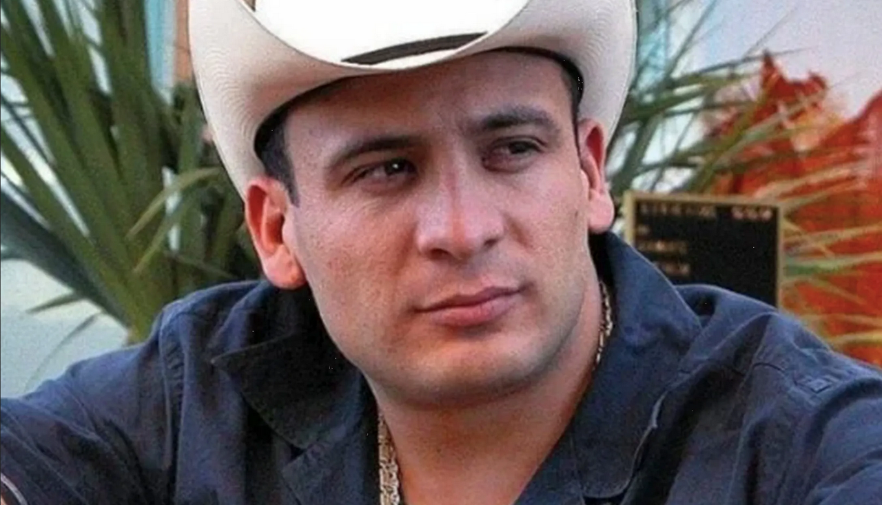 Así se vería Valentín Elizalde según la inteligencia artificial; hoy cumpliría 45 años