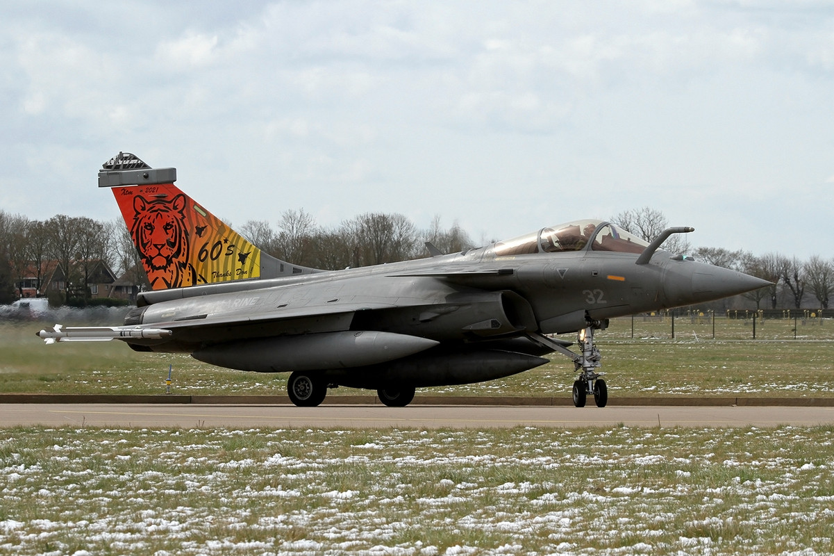 209_Rafale M_FN_32_11F