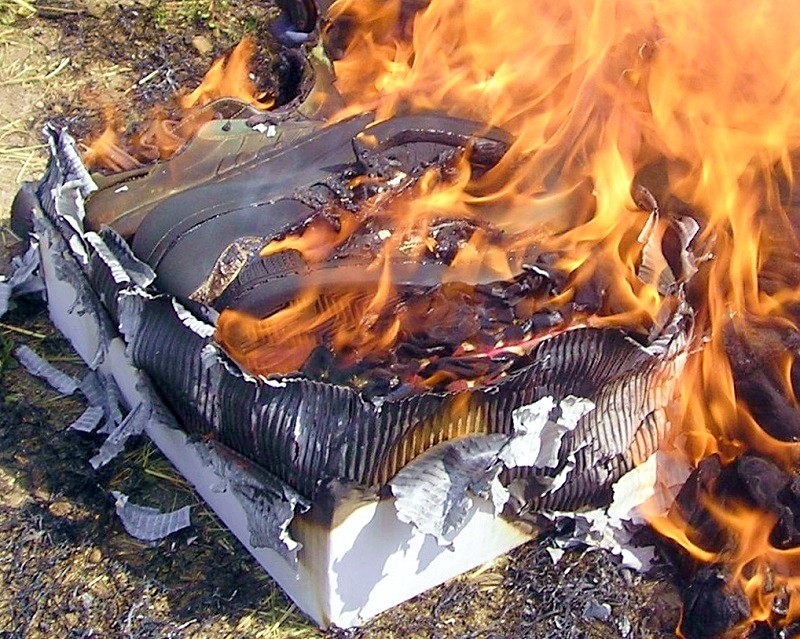 [Bild: b24.jpg]
