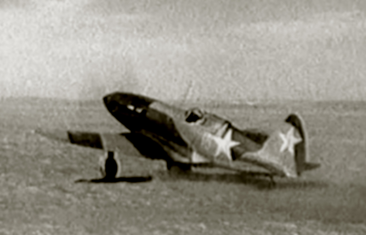 Mikoyan-Gurevich-MiG-3-631IAP-Red-15-at-Kuibyshev-Front-1942-01
