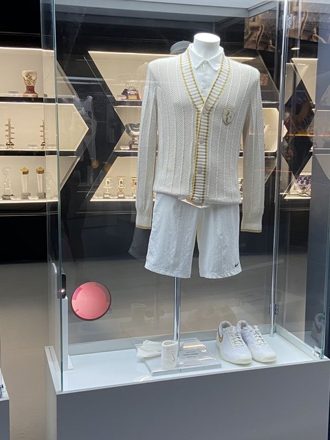 E9F753B8-3FBB-4C30-B0AC-C4B14C011AB0