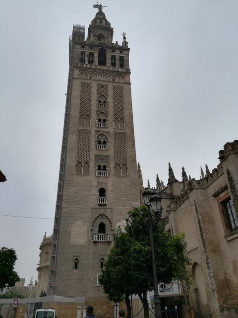 Día Dos: Sevilla Monumental y Triana. - Sevilla, bajo la lluvia de otoño (7)