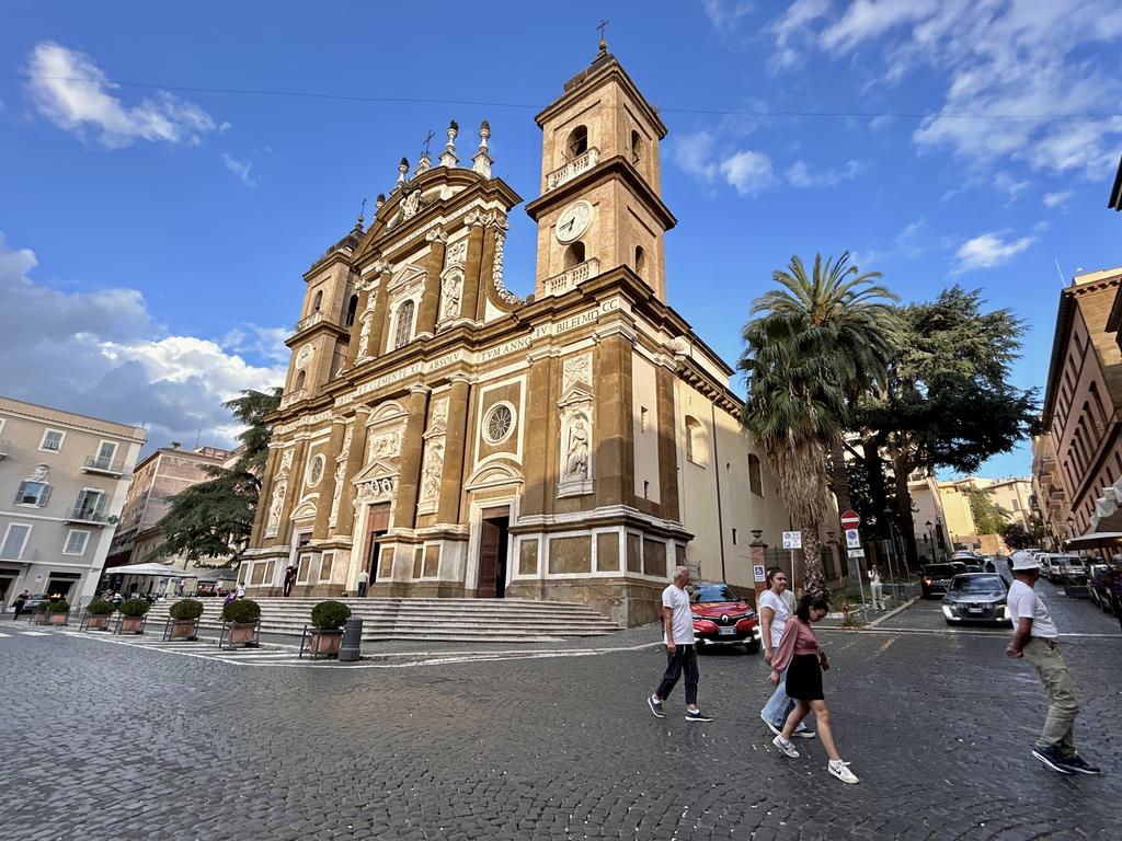 Жаркий сентябрь на побережье Тирренского моря.