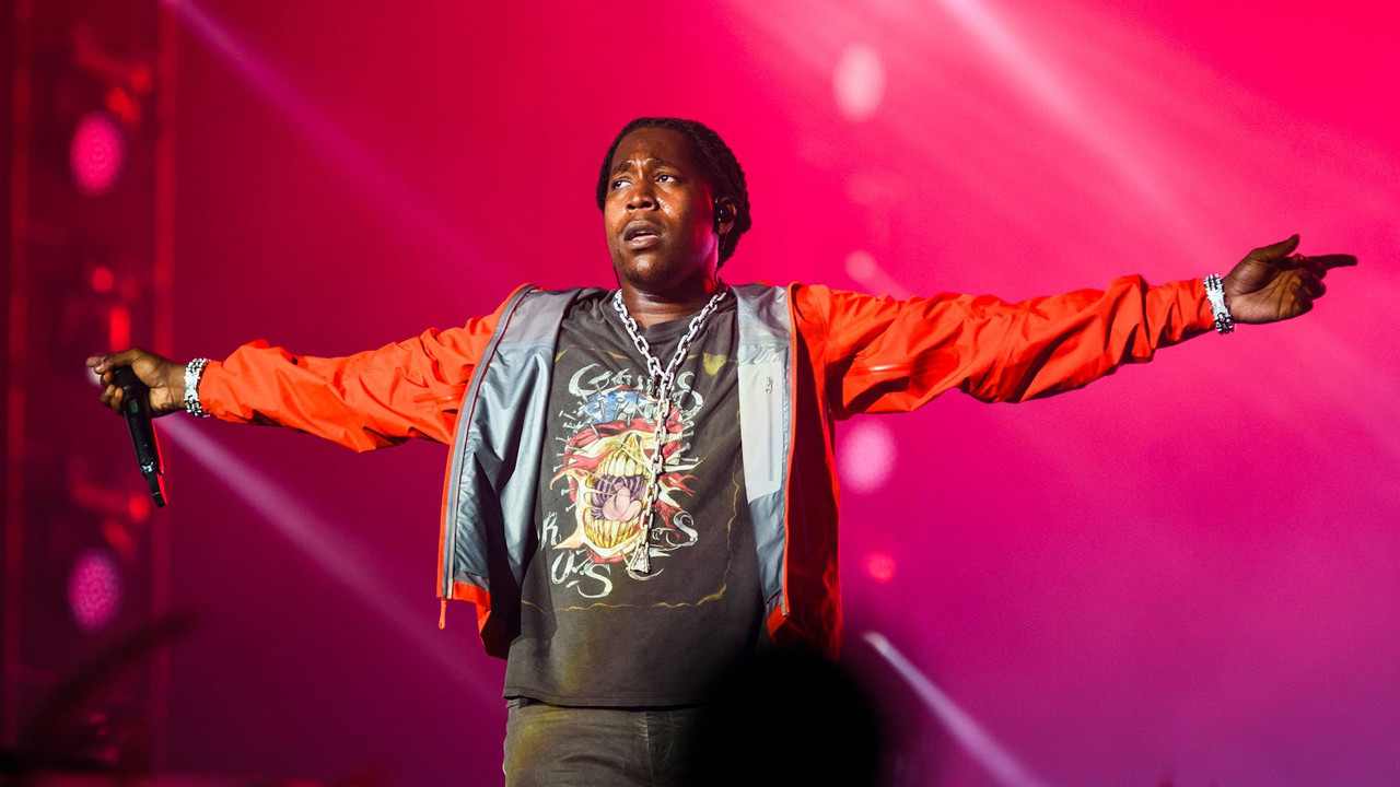 show-de-don-toliver-no-the-town-e-interrompido