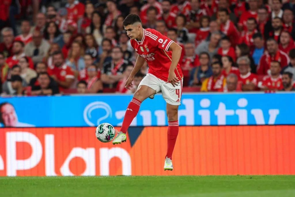 Antonio Silva of SL Benfica during the Liga Portugal Betclic match between SL Benfica and Vitoria Guimaraes.