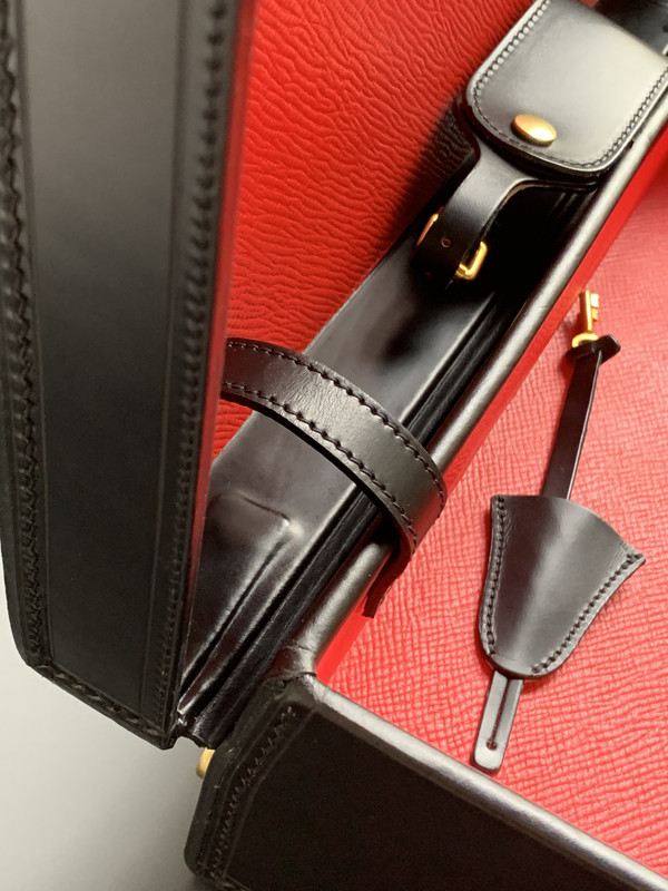 9FF96F22-EE28-4737-B412-DE7900C1DB0D