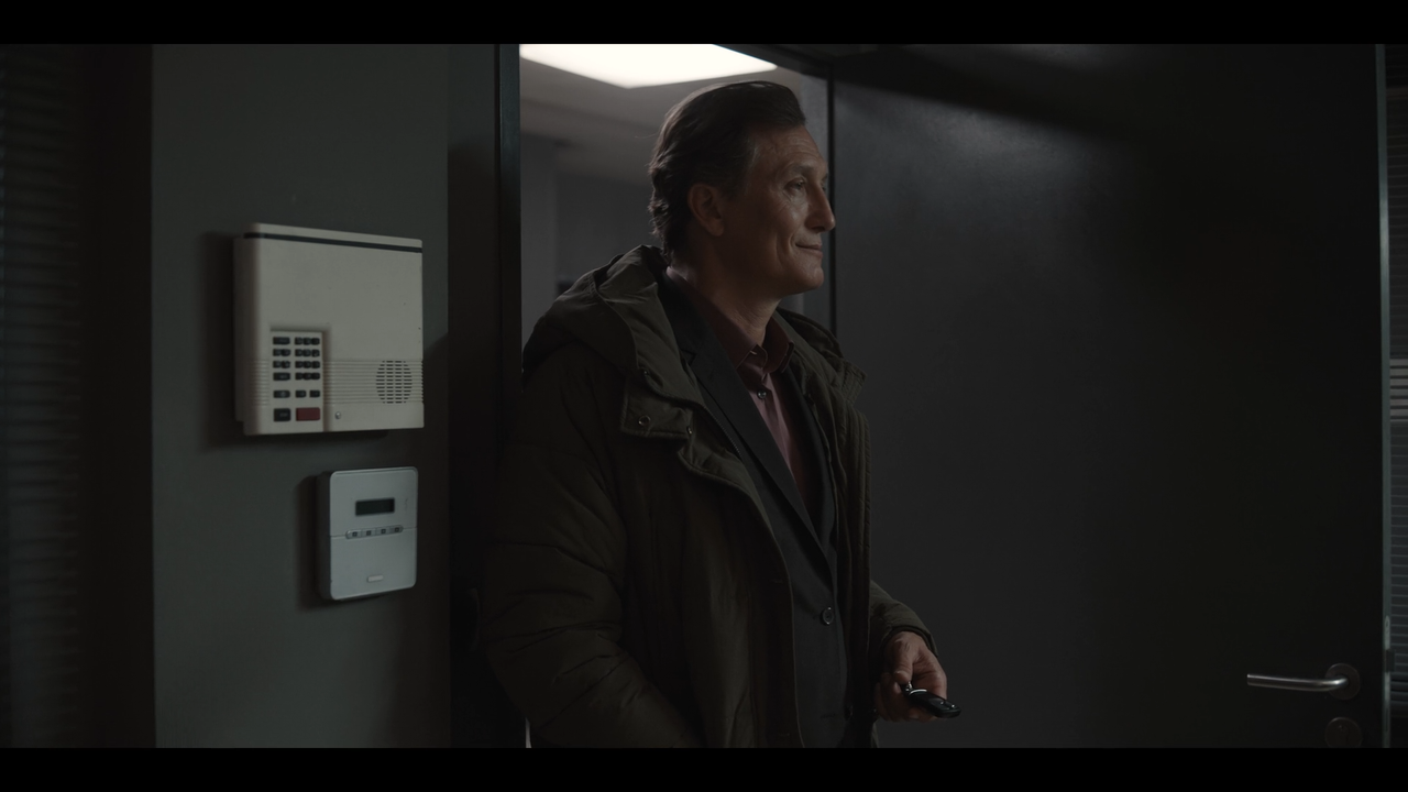 Dark.S03E01.ITA.ENG.GER.1080p.WEB.H264-Morpheus.mkv_snapshot_00.45.08_[2020.06.27_13.22.17]